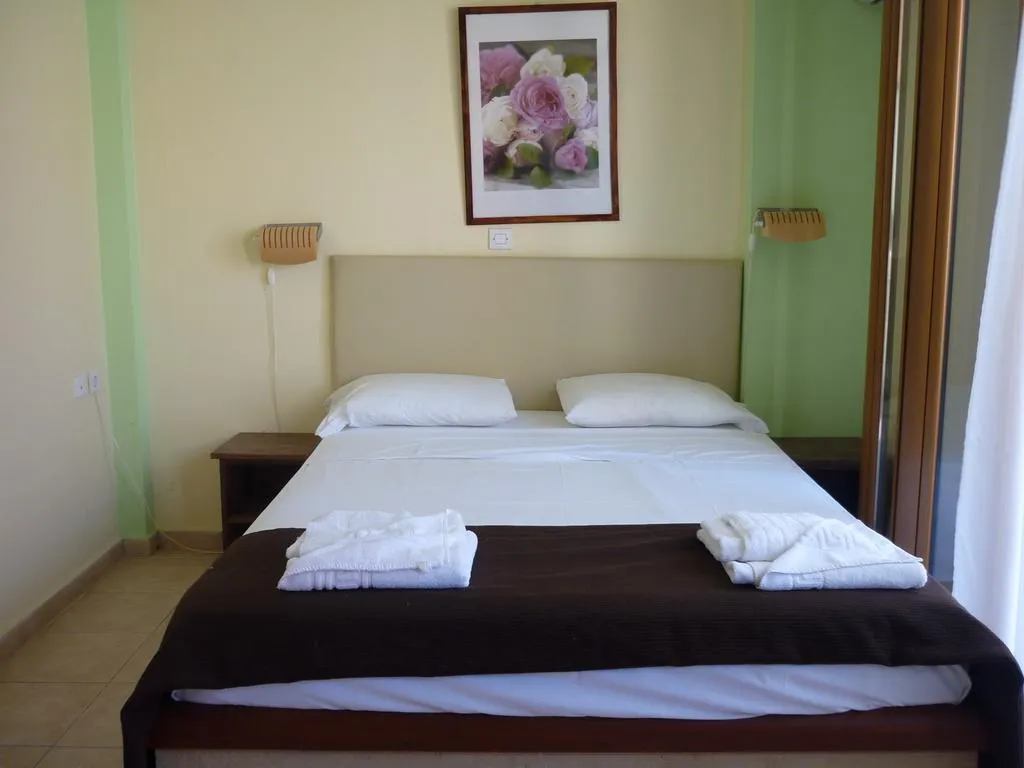 STUDIO CAPACITY 4 Room, Agnanti Suites, Kefallinia