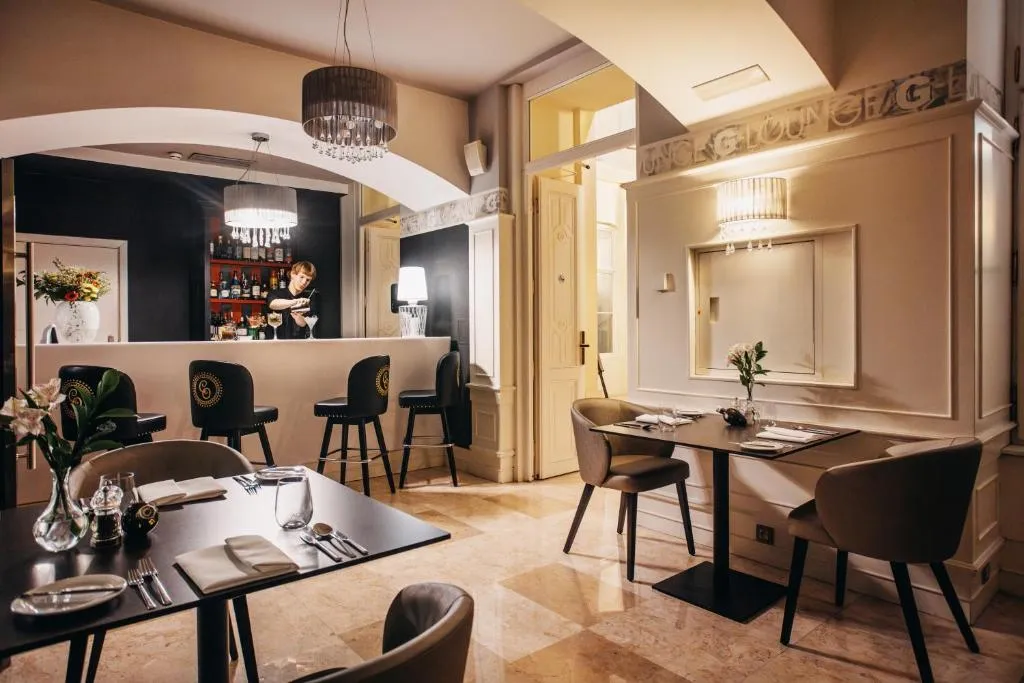 Bar, Grand Palace Brno, Prague