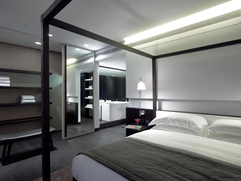 Room, The Met, Halkidiki