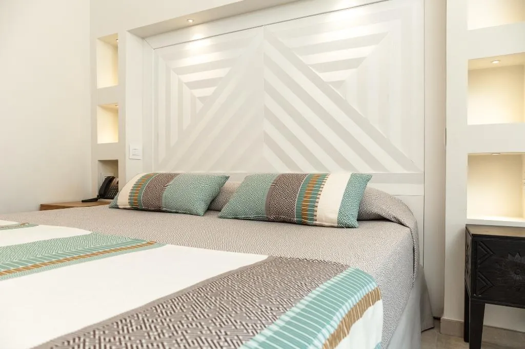 DOUBLE GARDEN VIEW CAPACITY 2 Room, Club Hotel Saraceno, Cagliari