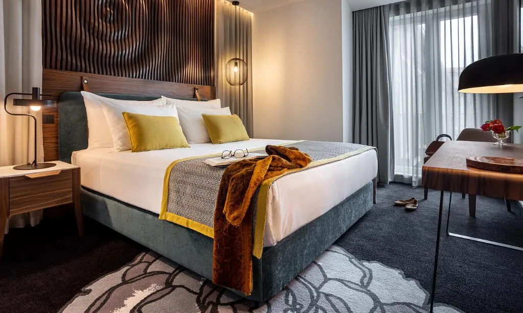 JUNIOR SUITE STANDARD Room, Pousada do Porto – Rua das Flores, Porto