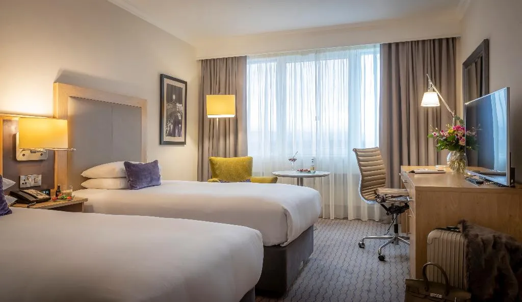 TWIN STANDARD Room, Clayton Hotel Burlington Road, Dublin