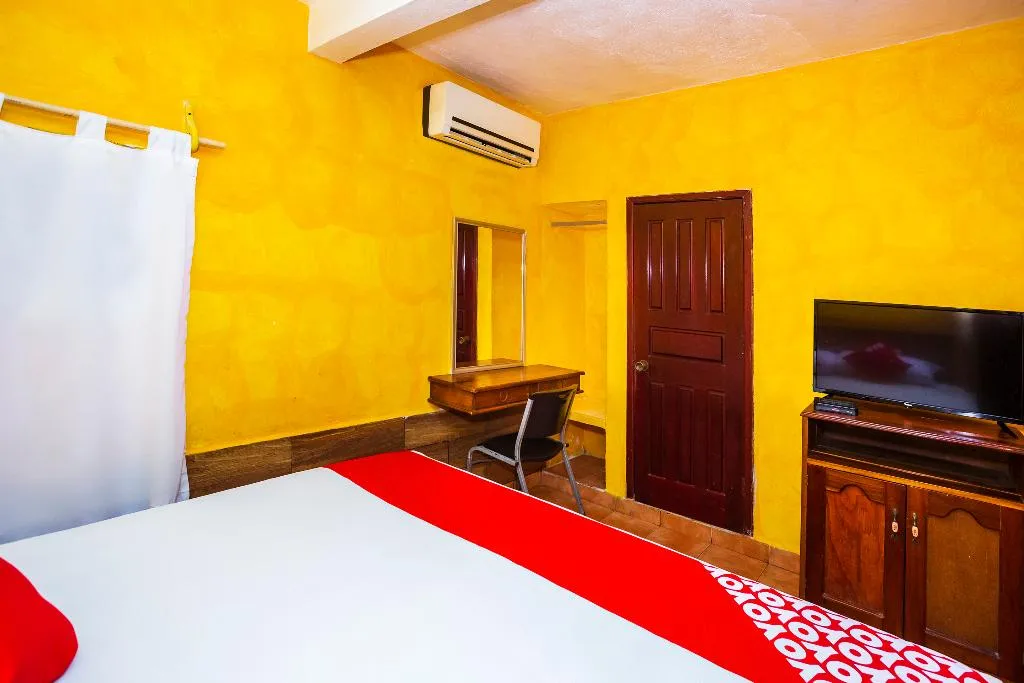 DOUBLE SUPERIOR Room, OYO Hotel Playa Del Carmen, Playa Del Carmen