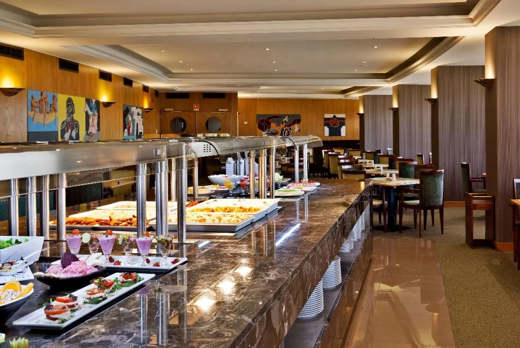 Restaurant, Ramada by Wyndham Lisbon, Lisbon