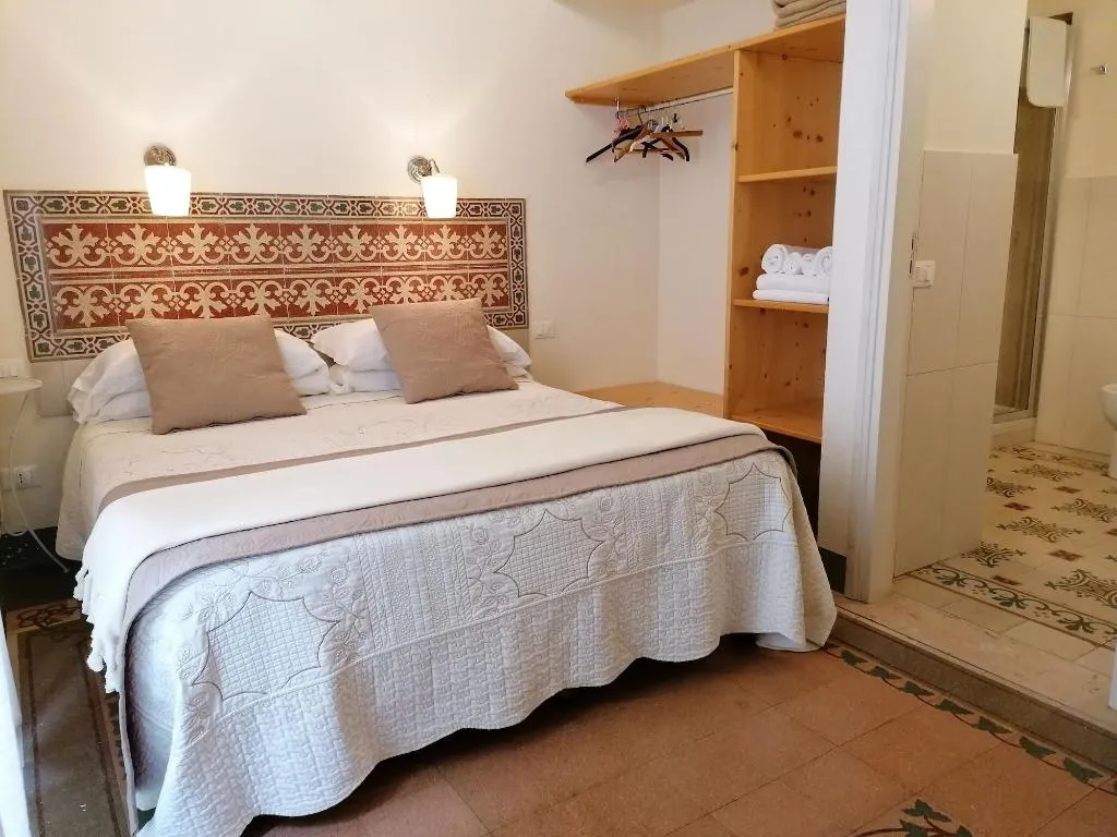 Room, B&B Trapani Granveliero, Palermo