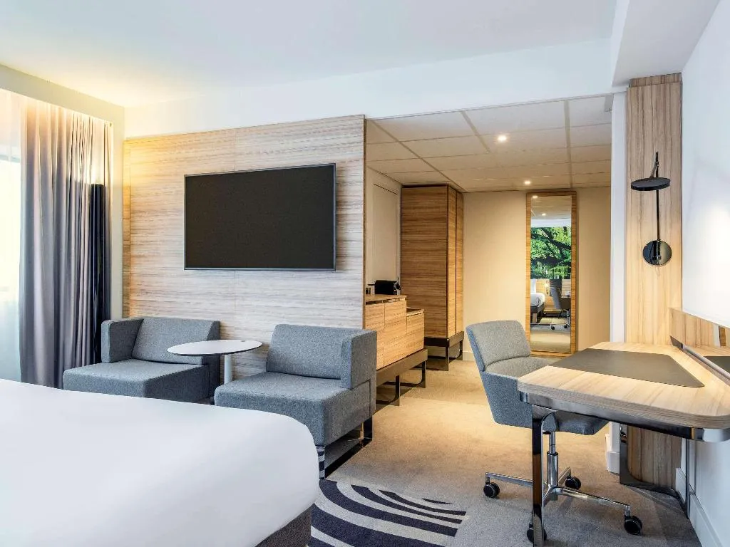 DOUBLE QUEEN SIZE BED Room, Novotel Amsterdam City, Amsterdam