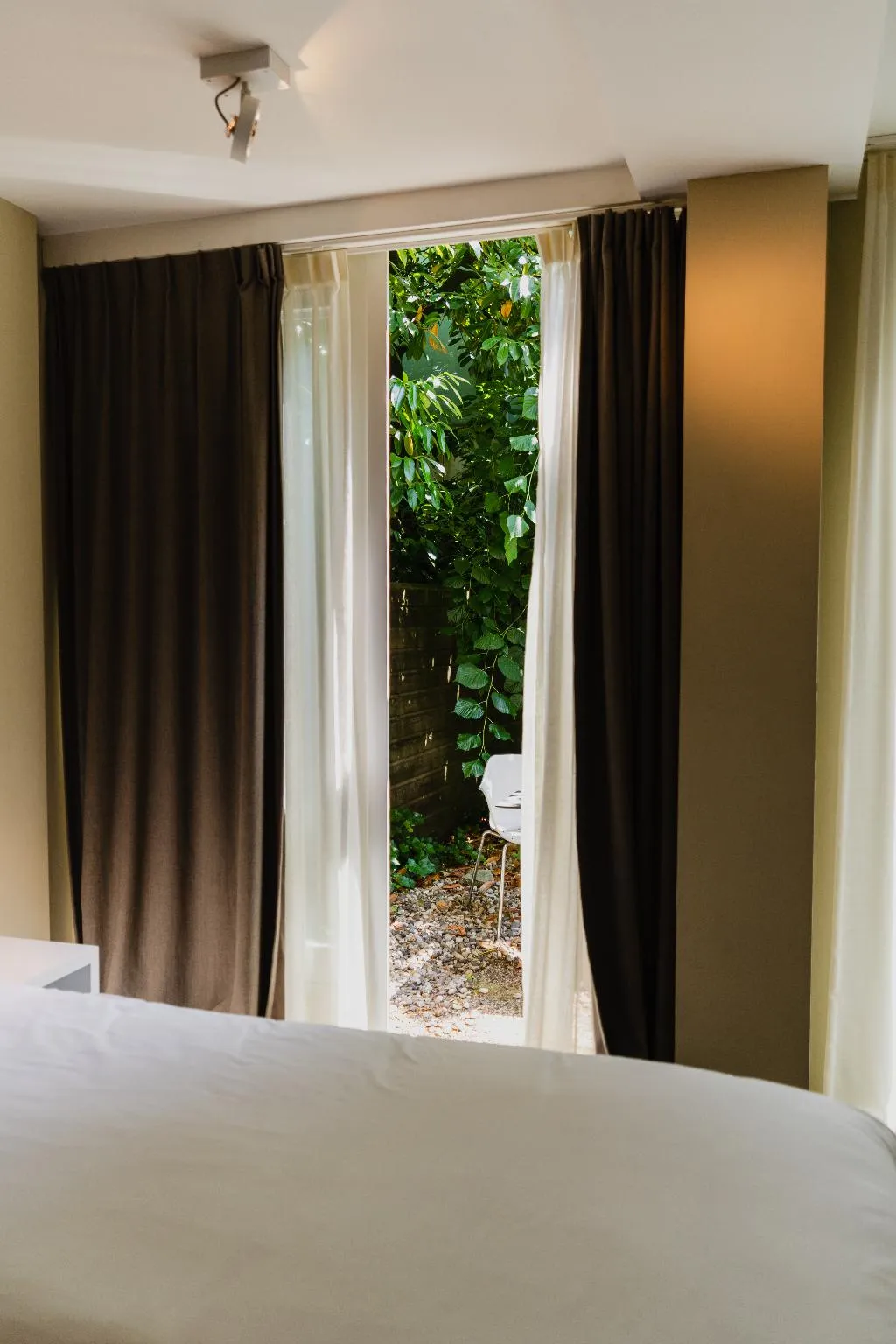 QUADRUPLE STANDARD Room, Hotel Roemer, Amsterdam