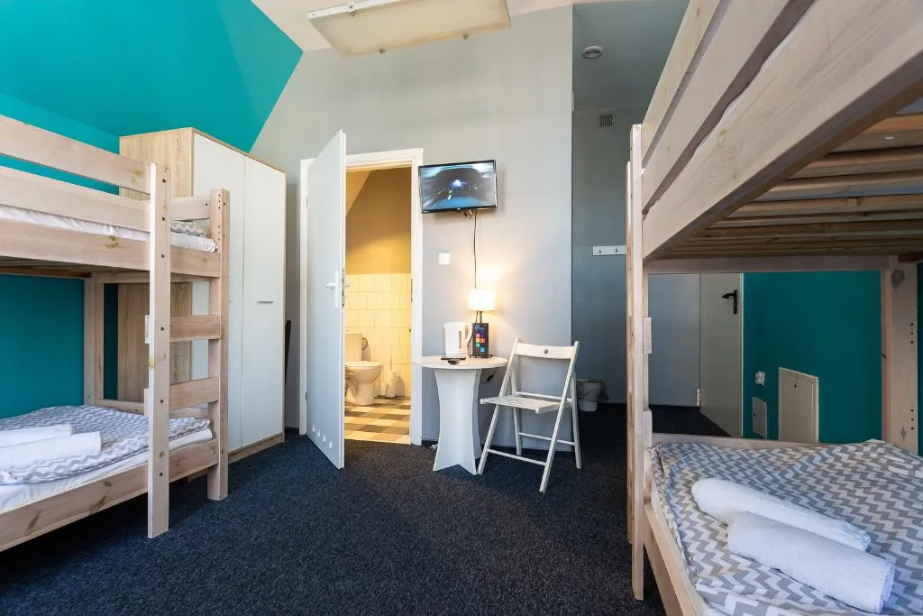 FAMILY ROOM CAPACITY 4 ONE BEDROOM Room, Moon Hostel Gdansk, Gdansk