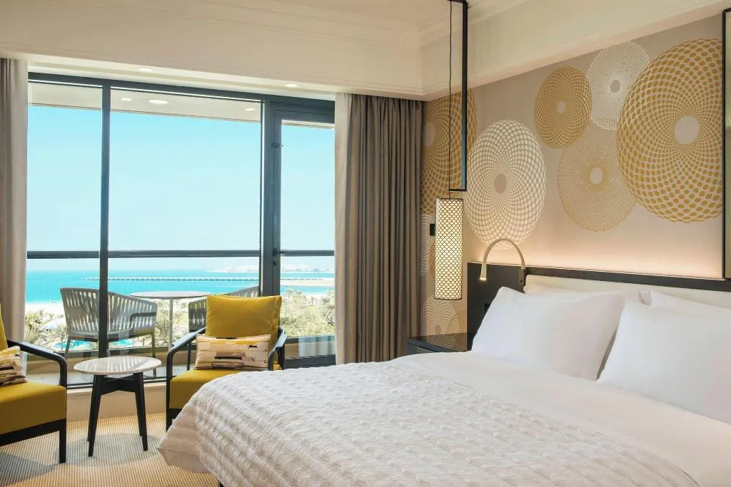 TWIN DELUXE WITH VIEWS Room, Le Royal Meridien Beach Resort and Spa, Dubai