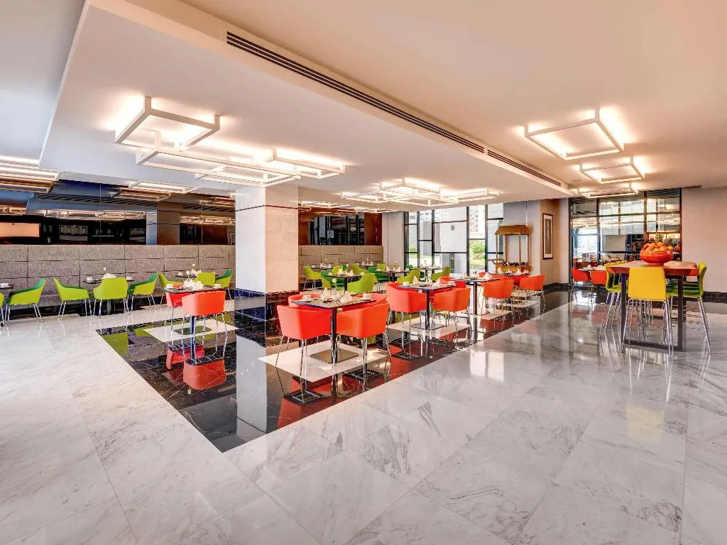 Restaurant, Novotel Sharjah Expo Centre, Dubai