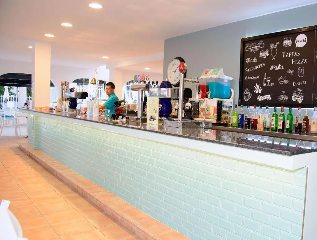 Bar, Cala Llenya Resort Ibiza, Ibiza