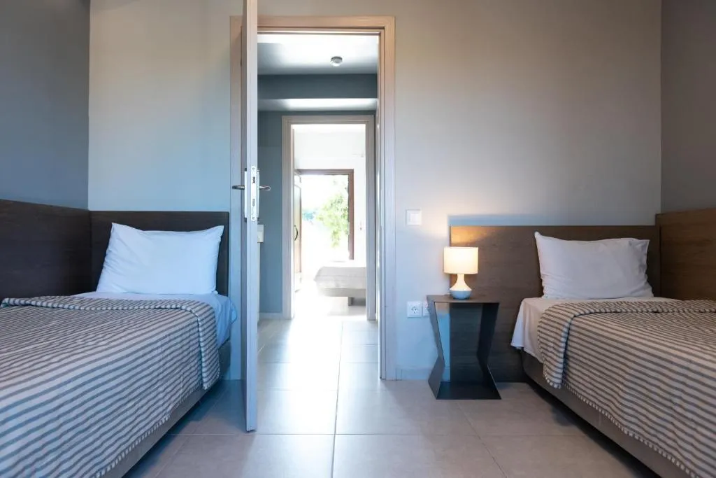 TRIPLE SUPERIOR Room, Stamos, Halkidiki