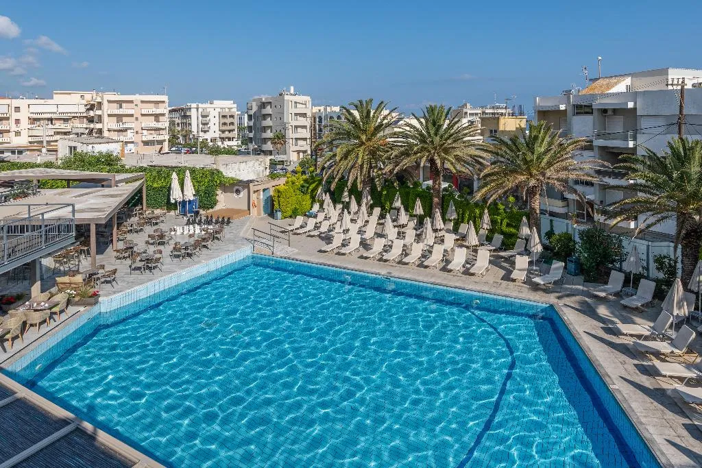 Pool, Minos, Crete