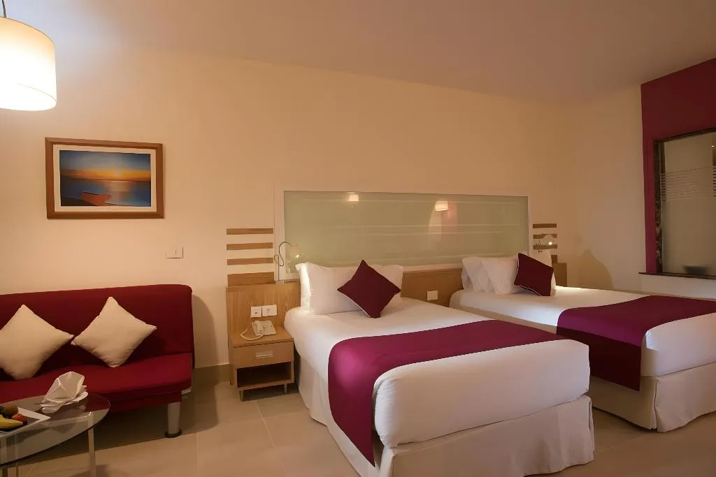 TWIN SUPERIOR POOL VIEW Room, Mercure Hurghada, Red Sea Riviera