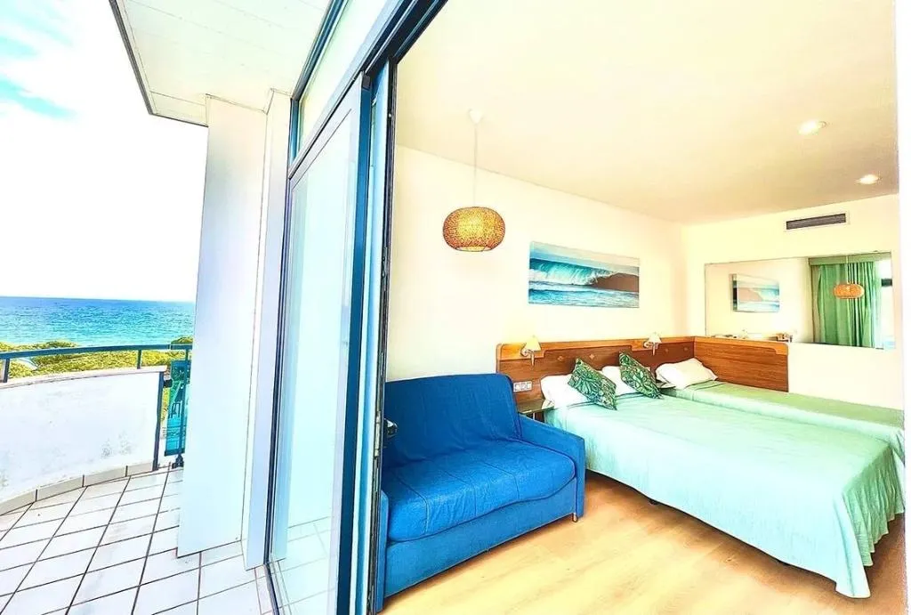 FAMILY ROOM STANDARD Room, Blaucel, Costa Brava
