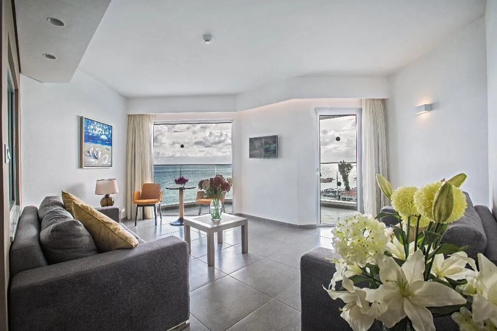 SUITE STANDARD Room, Vassos Nissi Plage Hotel & Spa, Cyprus