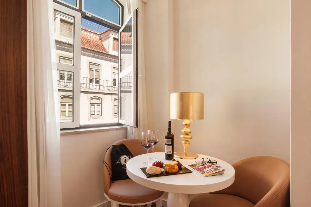 DOUBLE CITY VIEW Room, The 7 Hotel, Lisbon