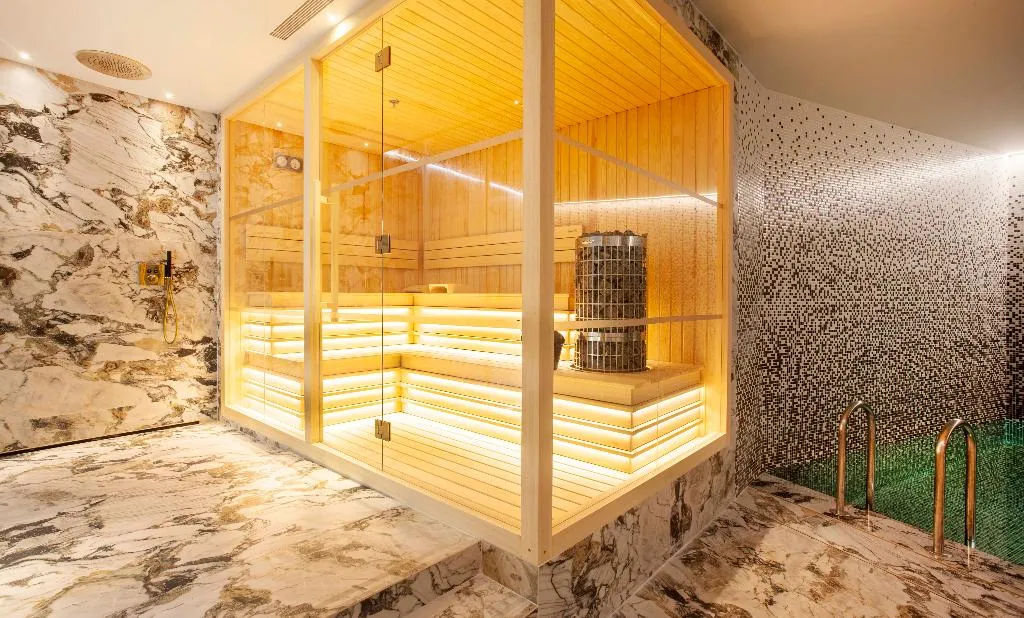 Sports and Entertainment, Wine & Books Porto Hotel, Porto