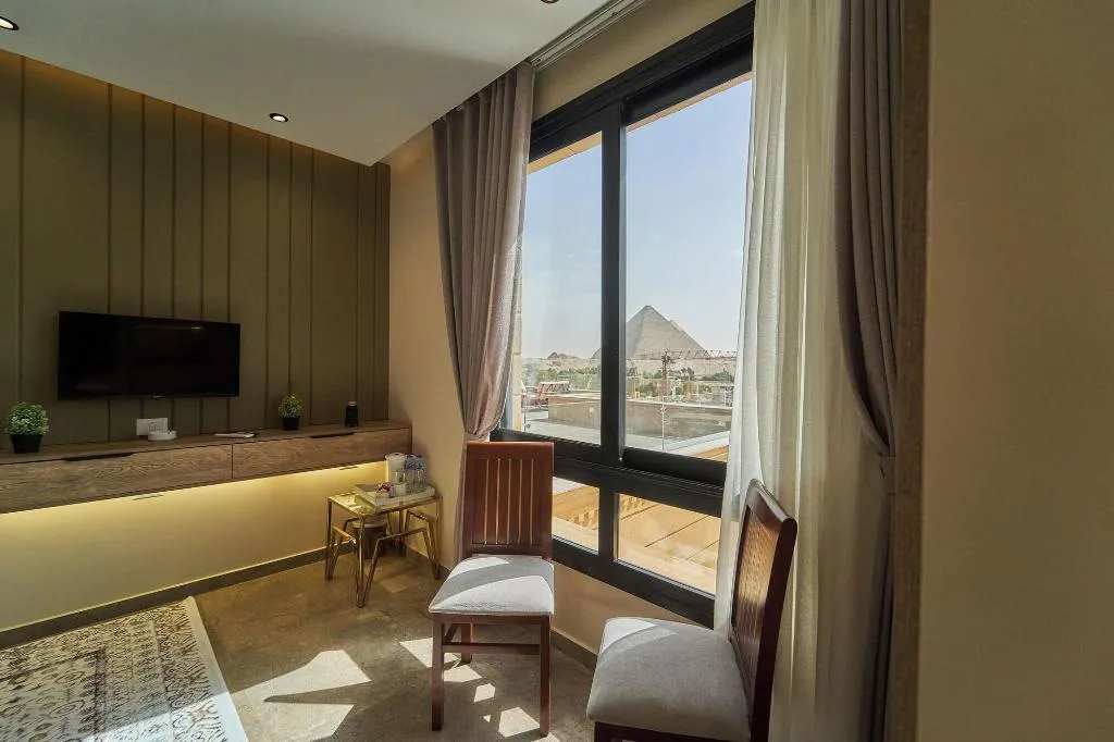 Room, Pyramids Secret Hotel, Cairo