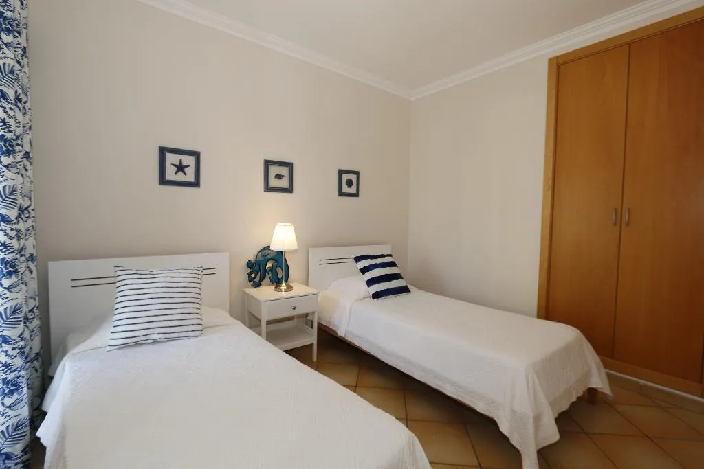 APARTMENT TWO BEDROOMS Room, Apartamentos The Old Village by Village 4u, Algarve