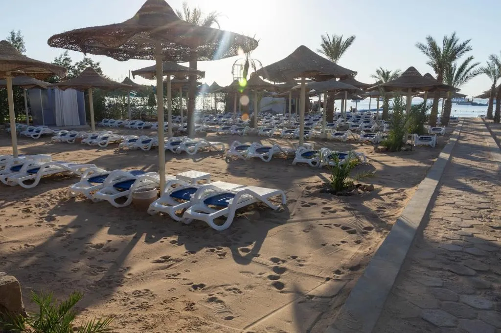 Beach, Cataract Layalina Hotel, Red Sea Riviera