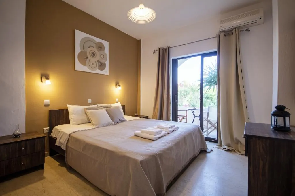 STUDIO STANDARD Room, Parakladi Seaside Retreat, Corfu