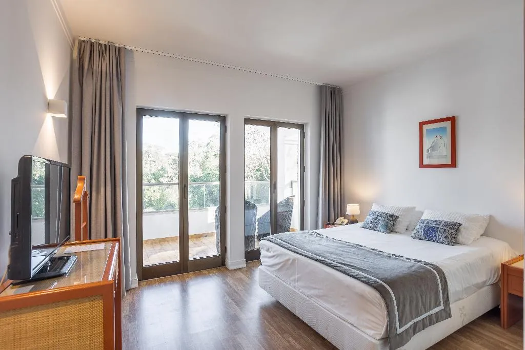 APARTMENT ONE BEDROOM Room, Clube do Lago Hotel, Lisbon