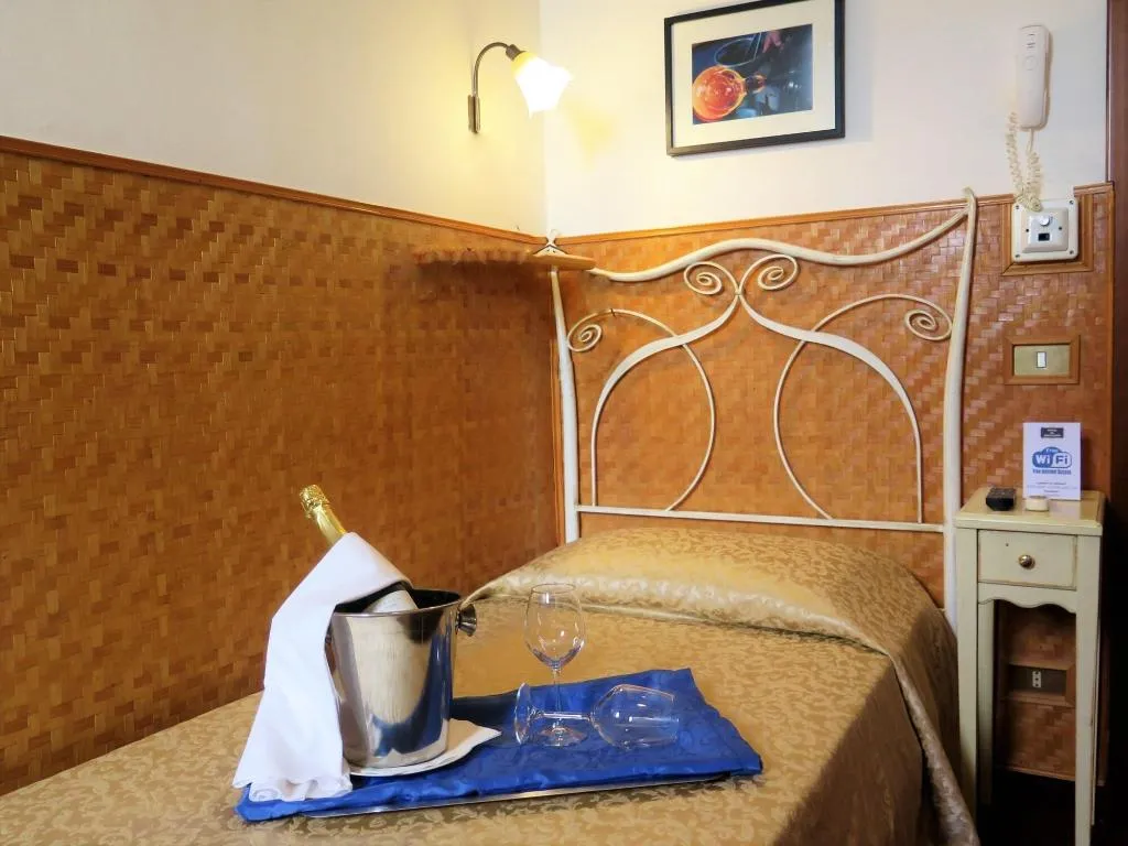 Room, Hotel Al Soffiador, Venice
