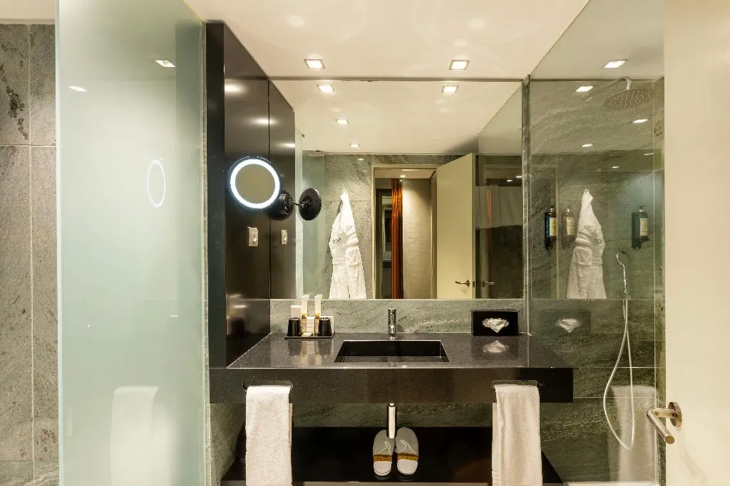 SINGLE DELUXE PREMIER Room, Altis Grand Hotel, Lisbon