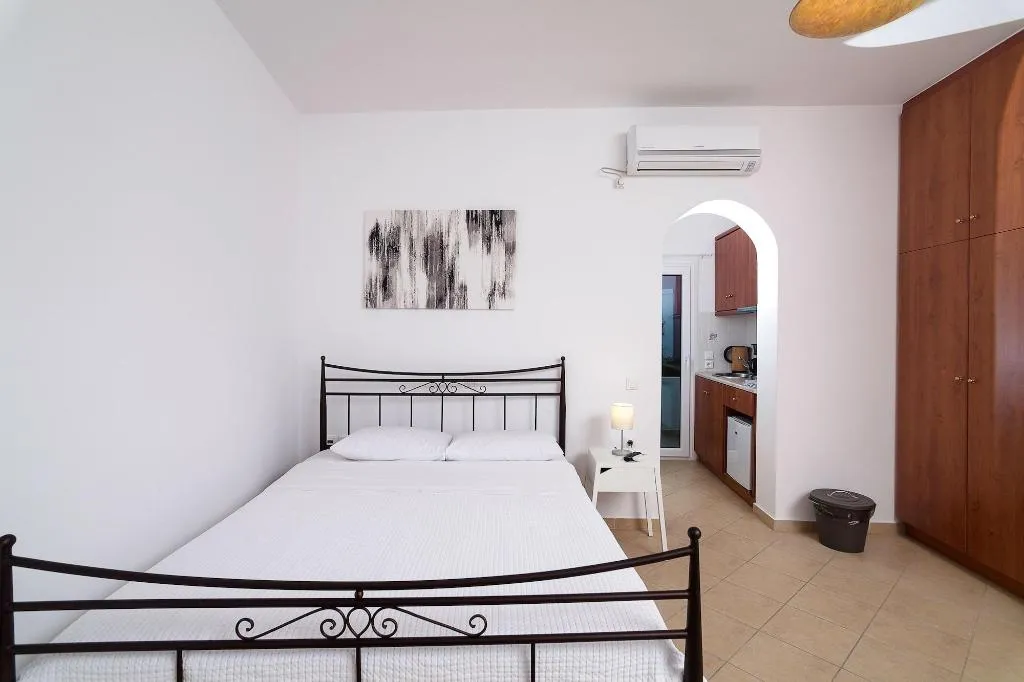 Room, Aelia Suites, Santorini