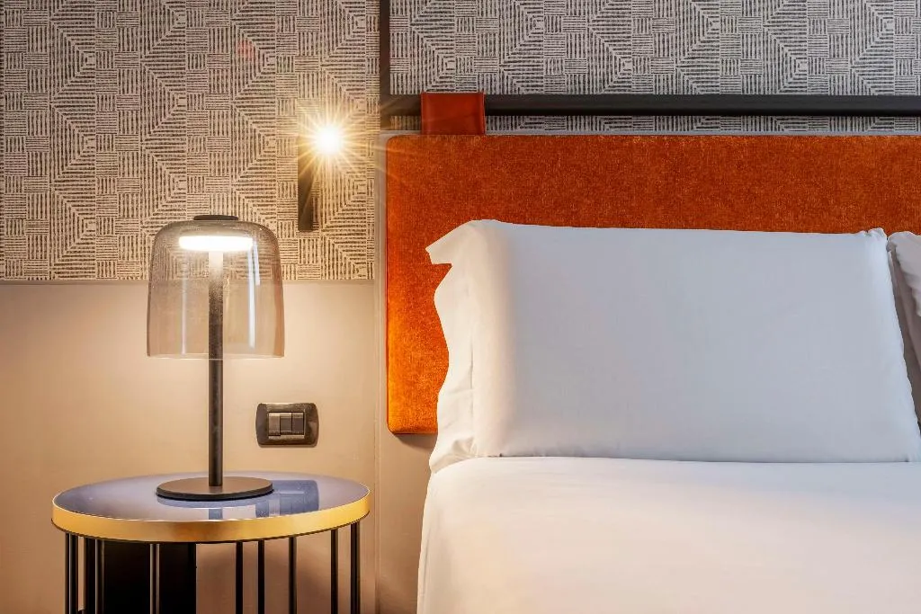 JUNIOR SUITE STANDARD Room, NH Catania Centro, Catania