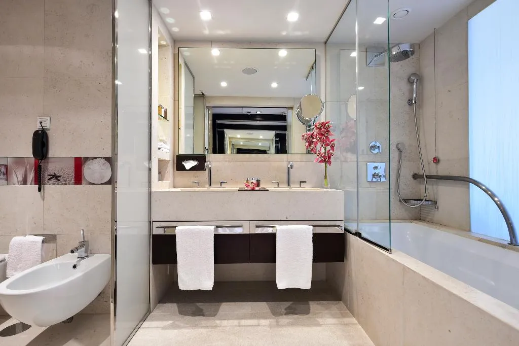 DOUBLE DELUXE Room, Porto Palacio by The Editory, Porto