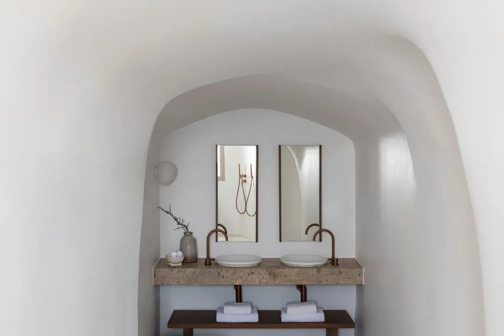 SUITE GRAND Room, Canaves Ena, Santorini
