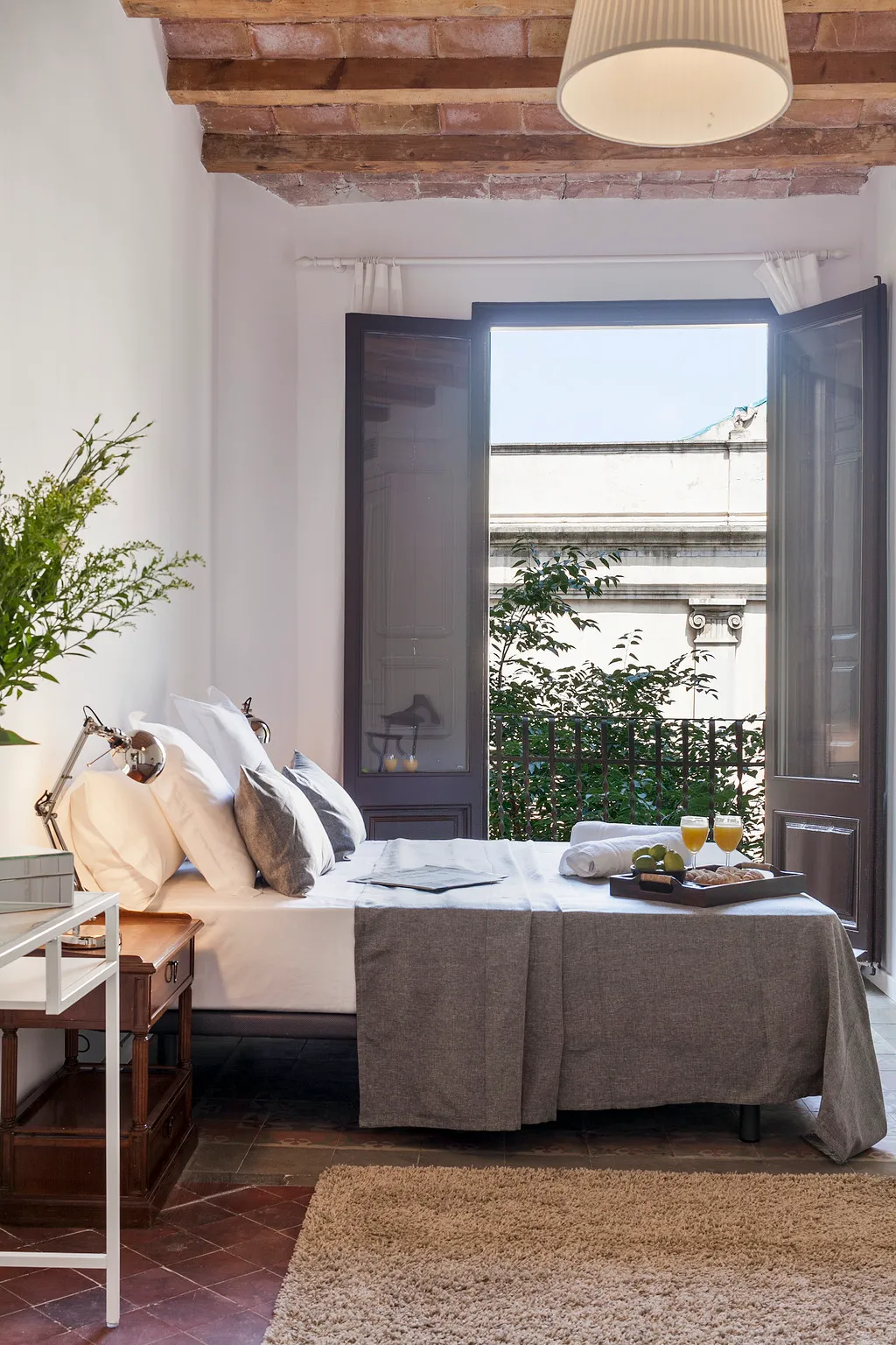 APARTMENT WITH TERRACE Room, Charming Flats by Aspasios, Barcelona