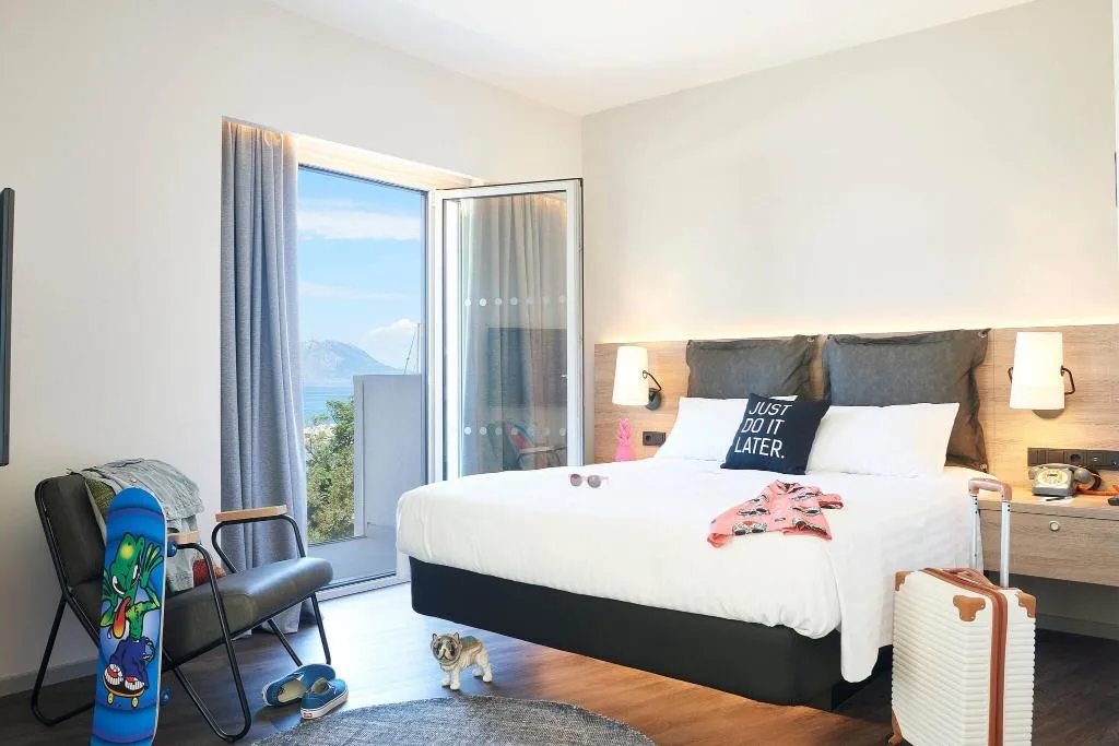 Room, Moxy Patra Marina, Athens