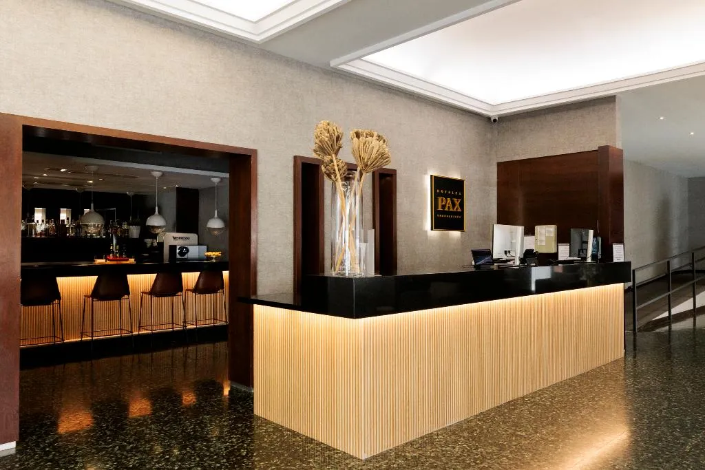 Lobby, Pax Guadalajara, Madrid