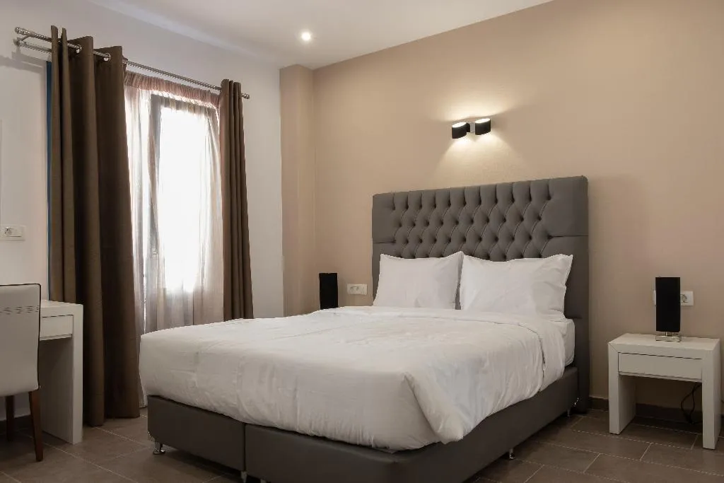DOUBLE SUPERIOR Room, Tristhenia Hotel, Santorini