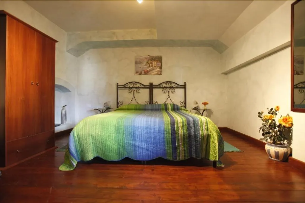 Room, Villa Carati, Palermo