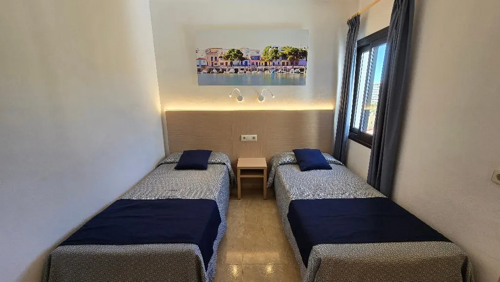 APARTMENT TWO BEDROOMS Room, Marina Palmanova Apartamentos, Majorca