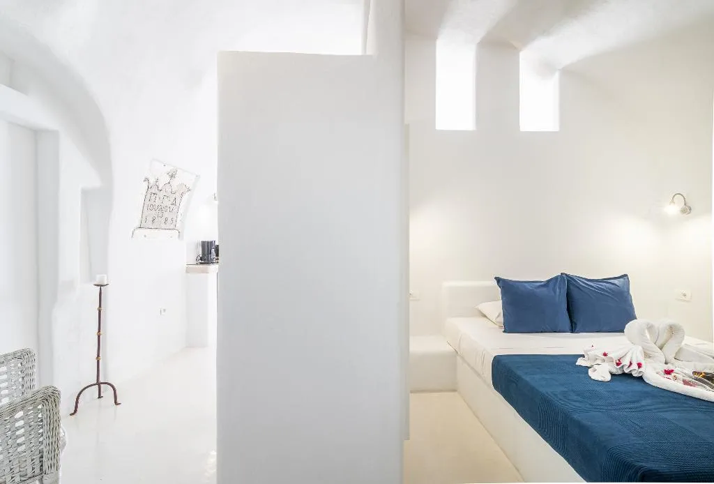 SUITE STANDARD Room, Fava Eco Suites, Santorini