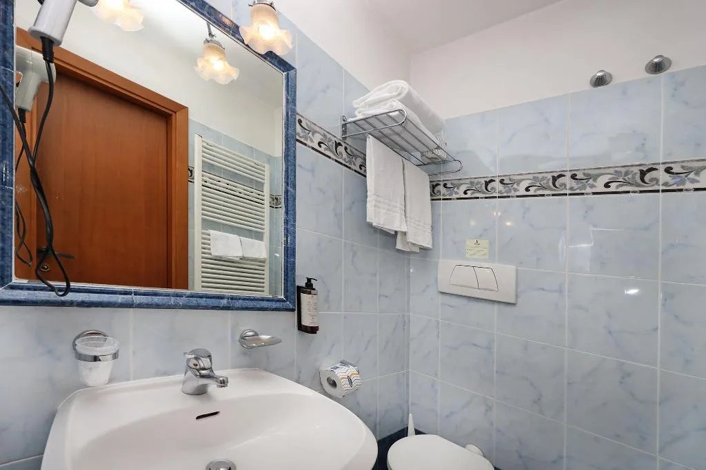 Double or Twin STANDARD Room, Rimini Hotel, Rome