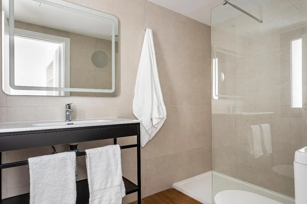 APARTMENT ONE BEDROOM Room, B48 Valencia Feria, Valencia