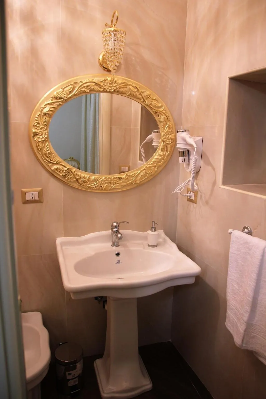 Room, Guesthouse Maria Francesca, Naples