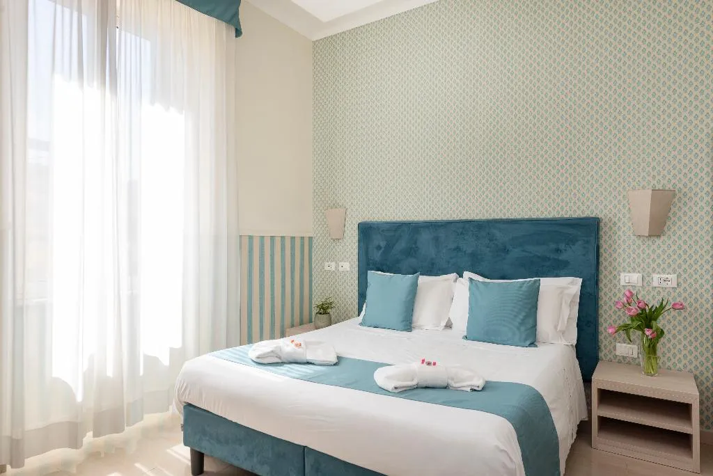 DOUBLE STANDARD Room, Parker, Rome