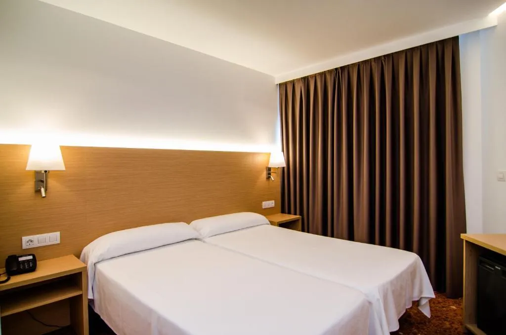 DOUBLE SINGLE USE STANDARD Room, Port Europa, Costa Blanca