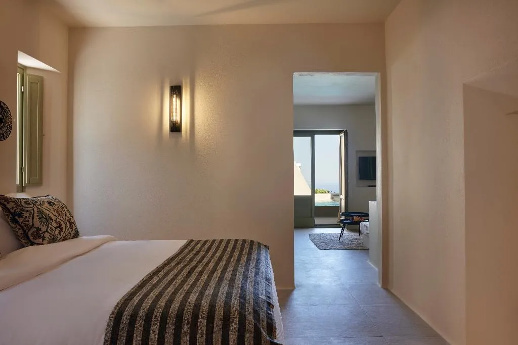SUITE HONEYMOON Room, Aeon Suites by Mr and Mrs White, Santorini