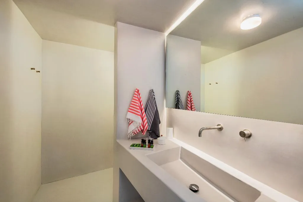 SUITE WITH PRIVATE POOL Room, Old Castle Oia by Mr and Mrs White, Santorini