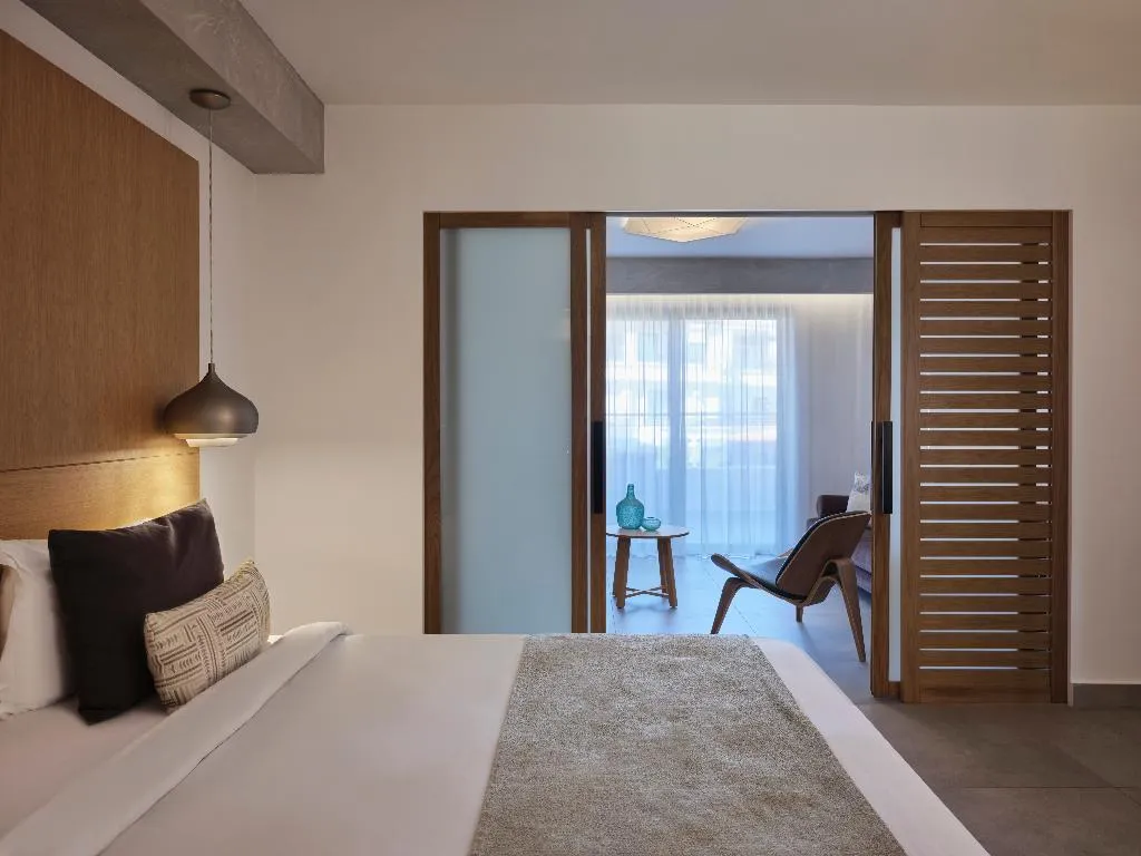 FAMILY ROOM LAND VIEW Room, Atlantica Caldera Palace, Crete