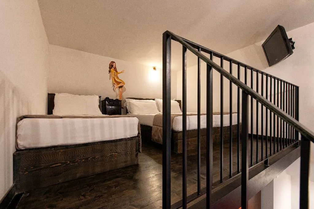 Room DUPLEX Room, Grand Hotel Europa, Naples
