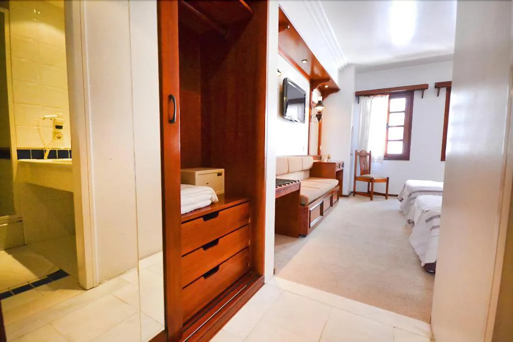 Room, Bac Pansiyon, Dalaman